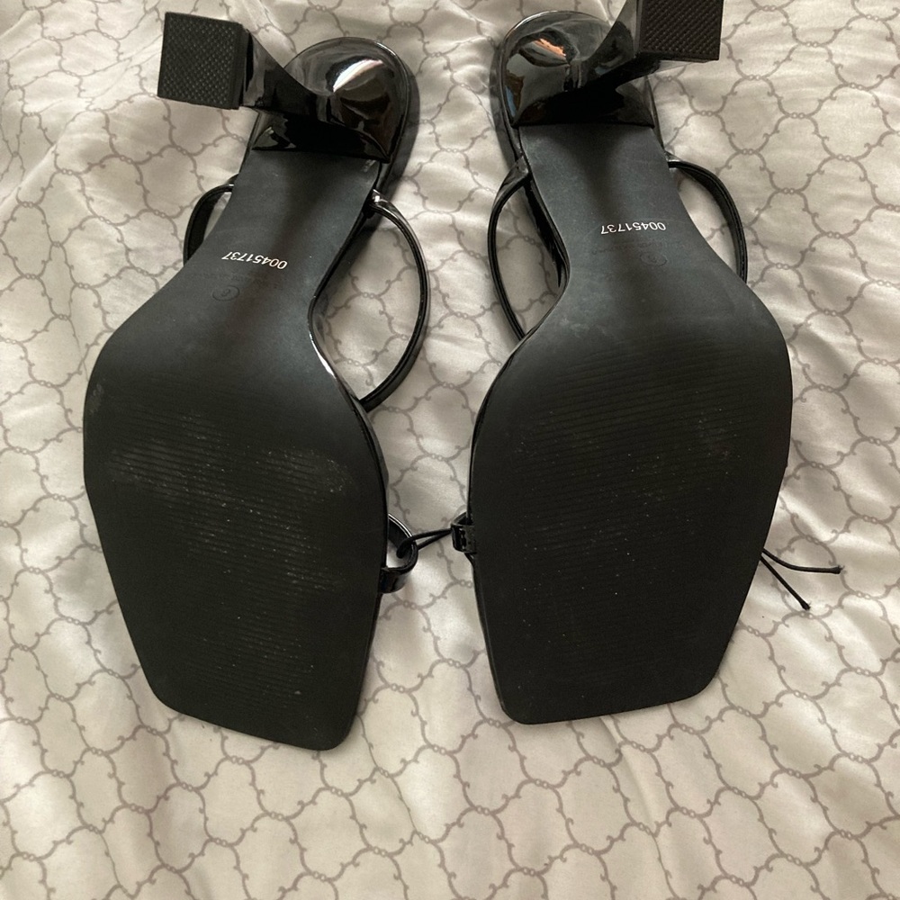 Black sandals - Picture 3 of 5